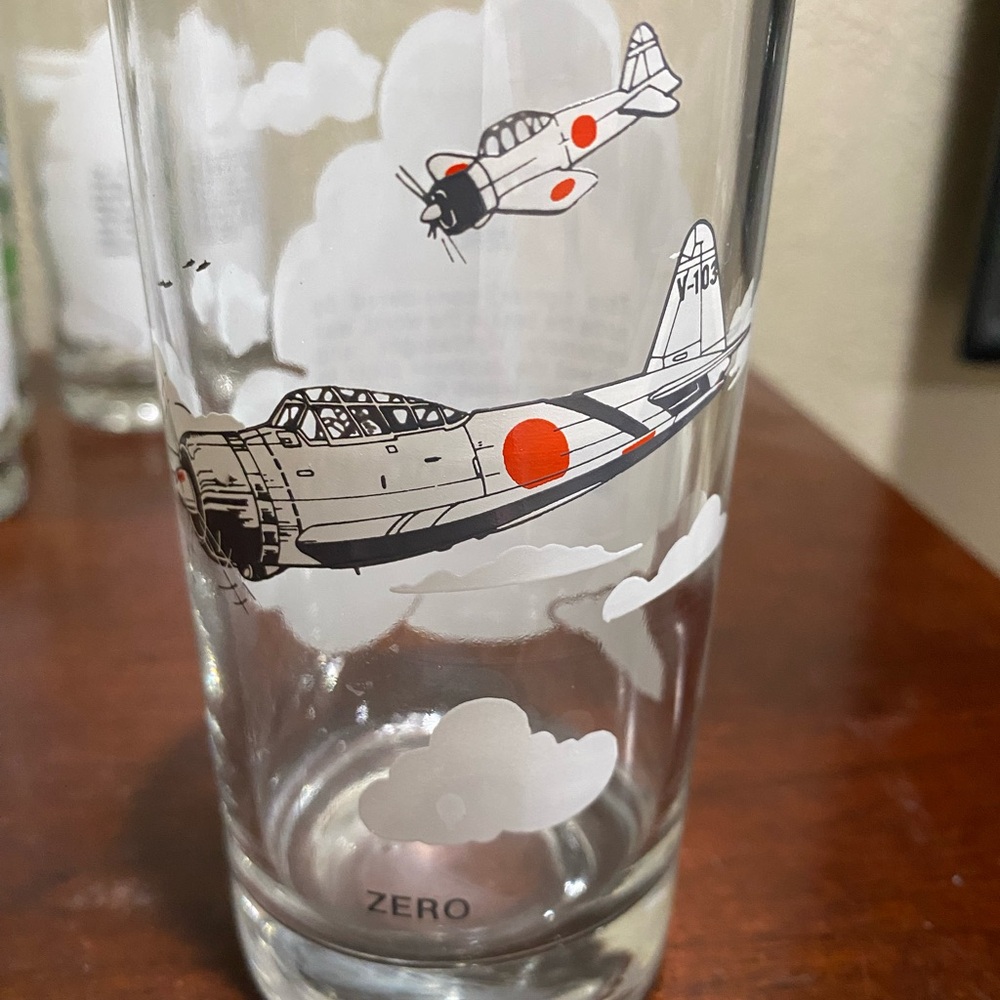 Collectable,Set of 6, Aviation Drinking Glasses, with Designs of Fighter Planes - Picture 4 of 14